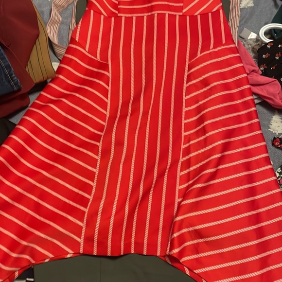 Beautiful dress from banana republic and guess - Picture 12 of 15